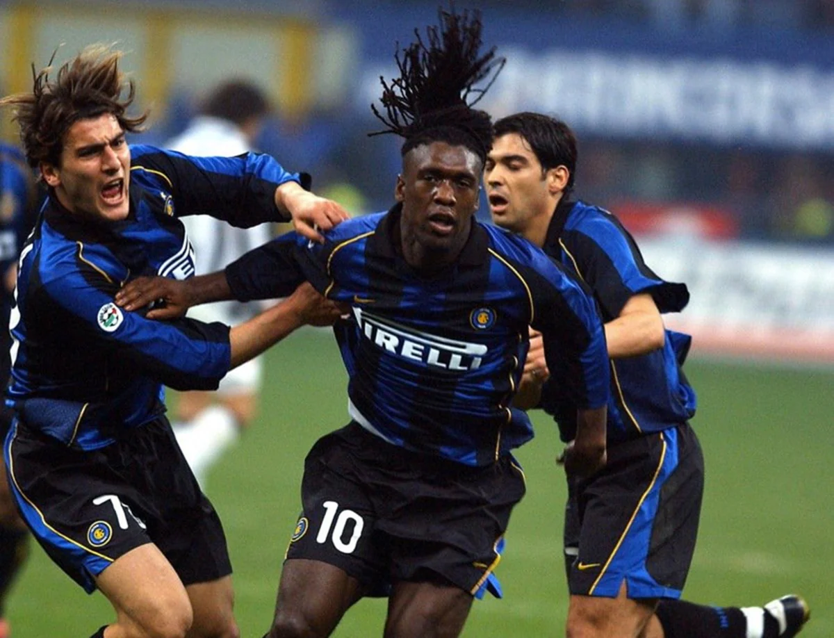 Inter Milan 2001/02 (Home) - Image 4